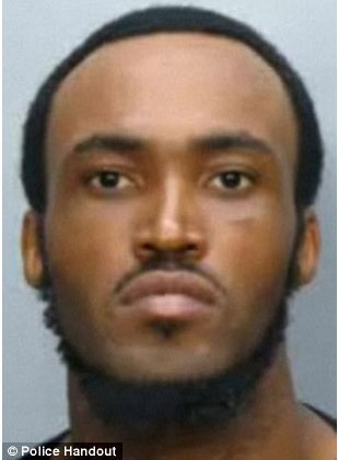 �ֲ�����ʳ���п�ʳ���� ���˰�ɥʬ��Ϯ