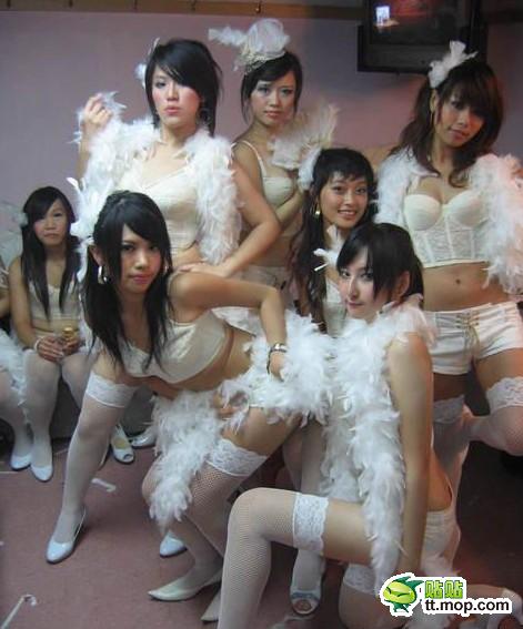 �ݳ���̨������Ů ̫�����˰ɣ�