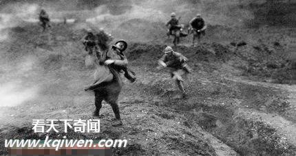 ͸�ھ�ͷ����ս���н�����ǹɱ�������˲��(��ͼ)